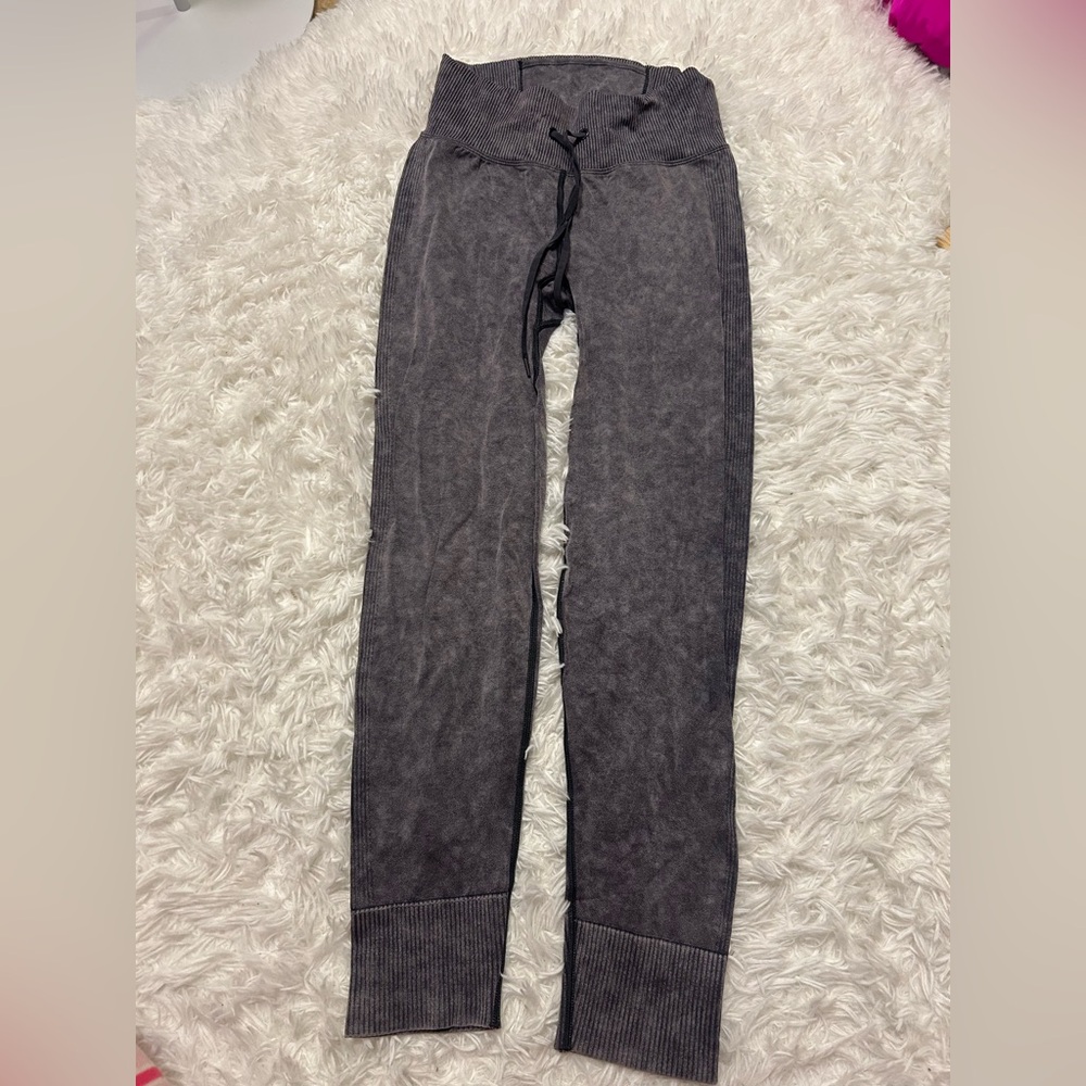 PINK Active Victoria’s Secret grey leggings pants workout yoga woman’s Medium